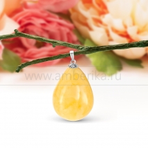 Кулон из золота, украшенный лимонным балтийским янтарем 