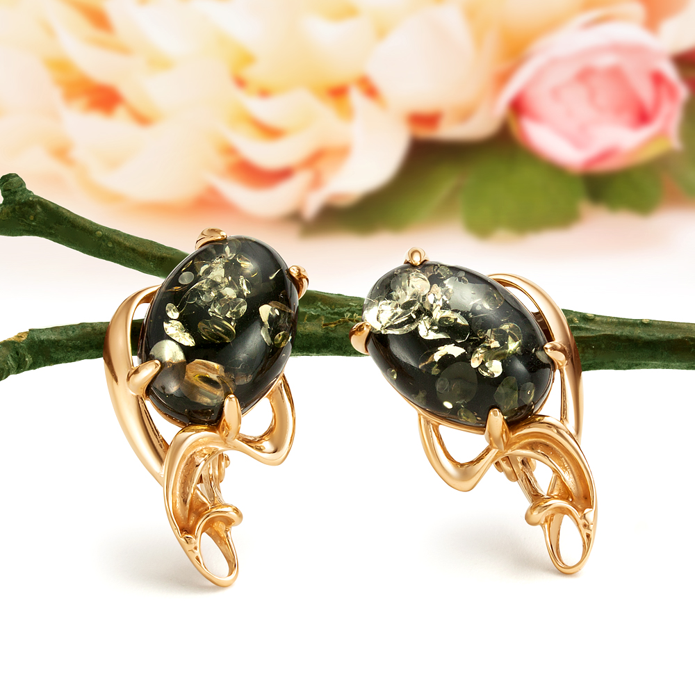 Серьги из серебра 925 пробы, украшенные зеленым природным янтарем, артикул 11751