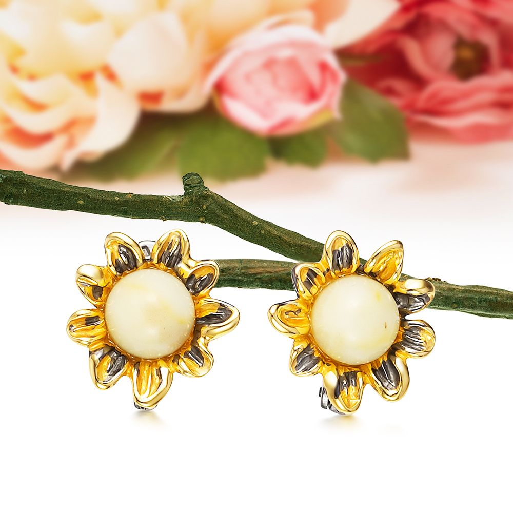 Серьги "Подсолнух" из серебра, украшенные лимонным янтарем, артикул 11721