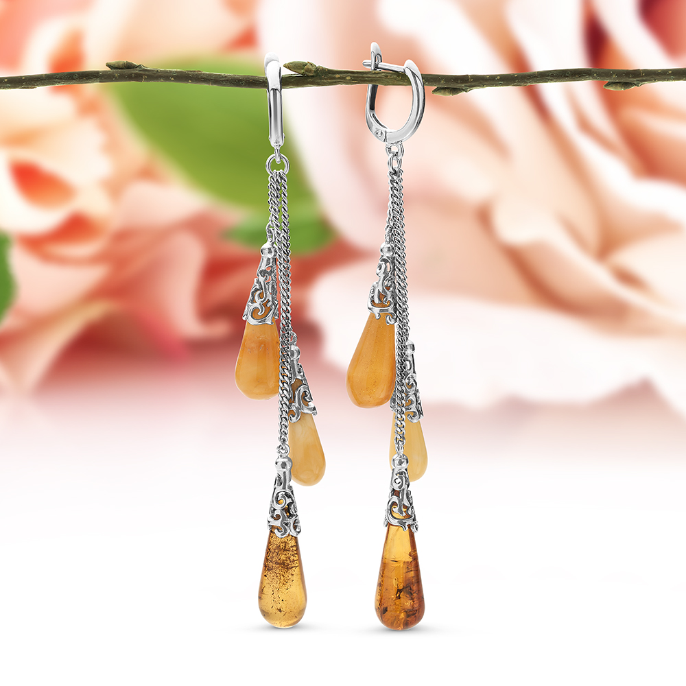 Серьги "Грезы" из серебра 925 пробы, украшенные золотистым янтарем, артикул 11176