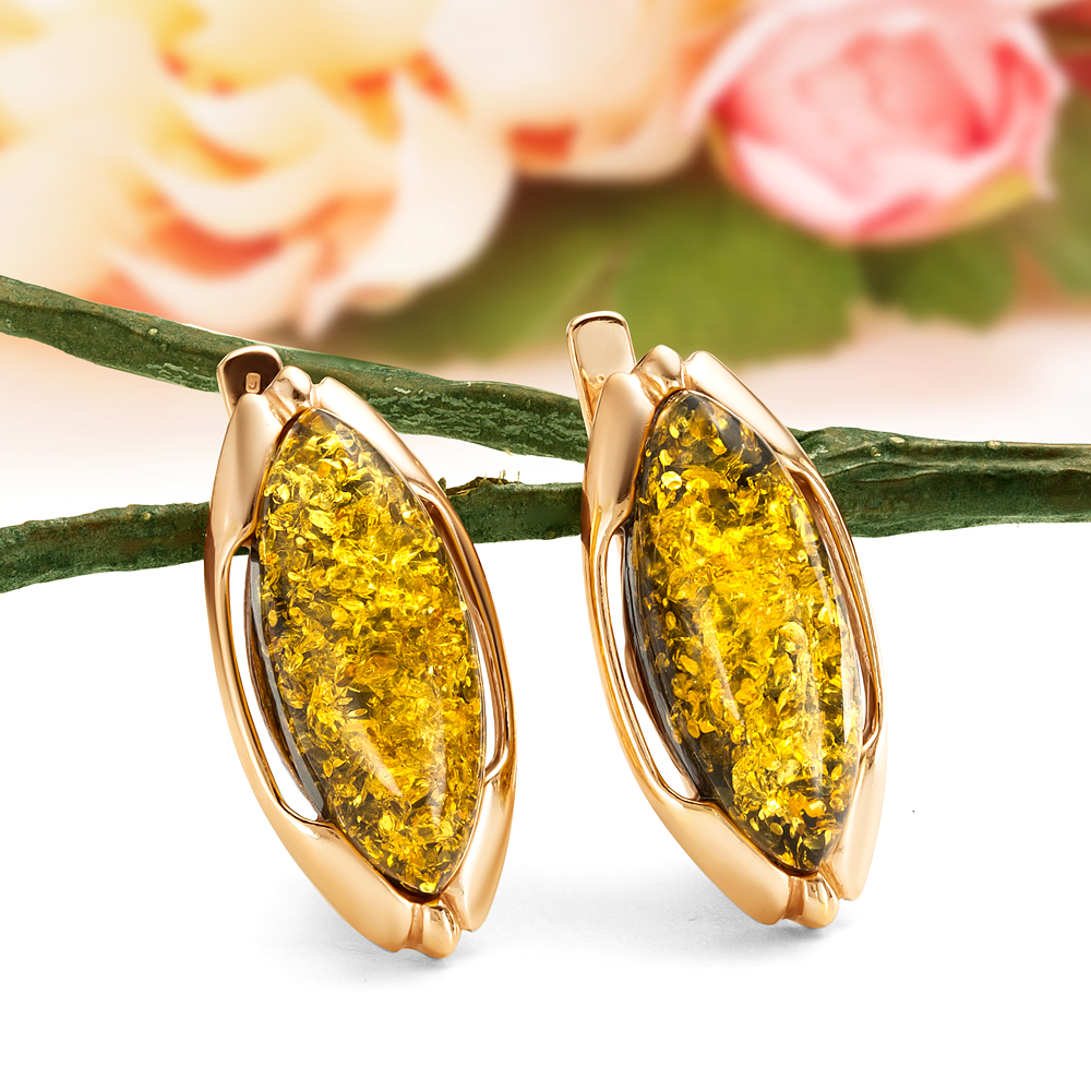 Серьги из серебра 925 пробы, украшенные зеленым природным янтарем, артикул 11777