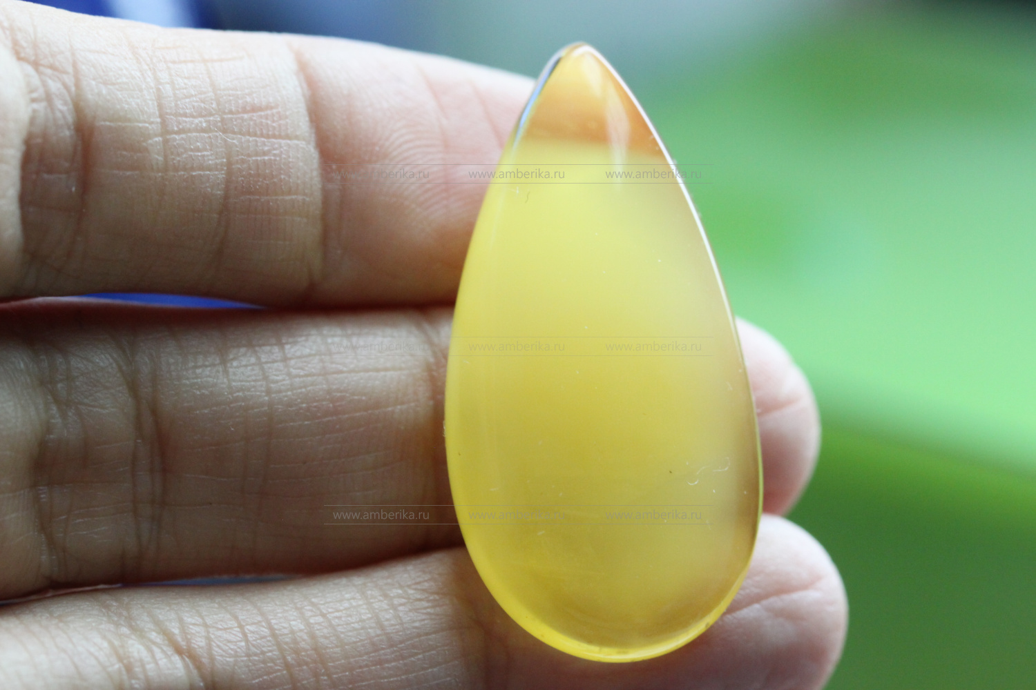 Янтарь природный карибский форма "Капля". Артикул 11347, артикул 11347