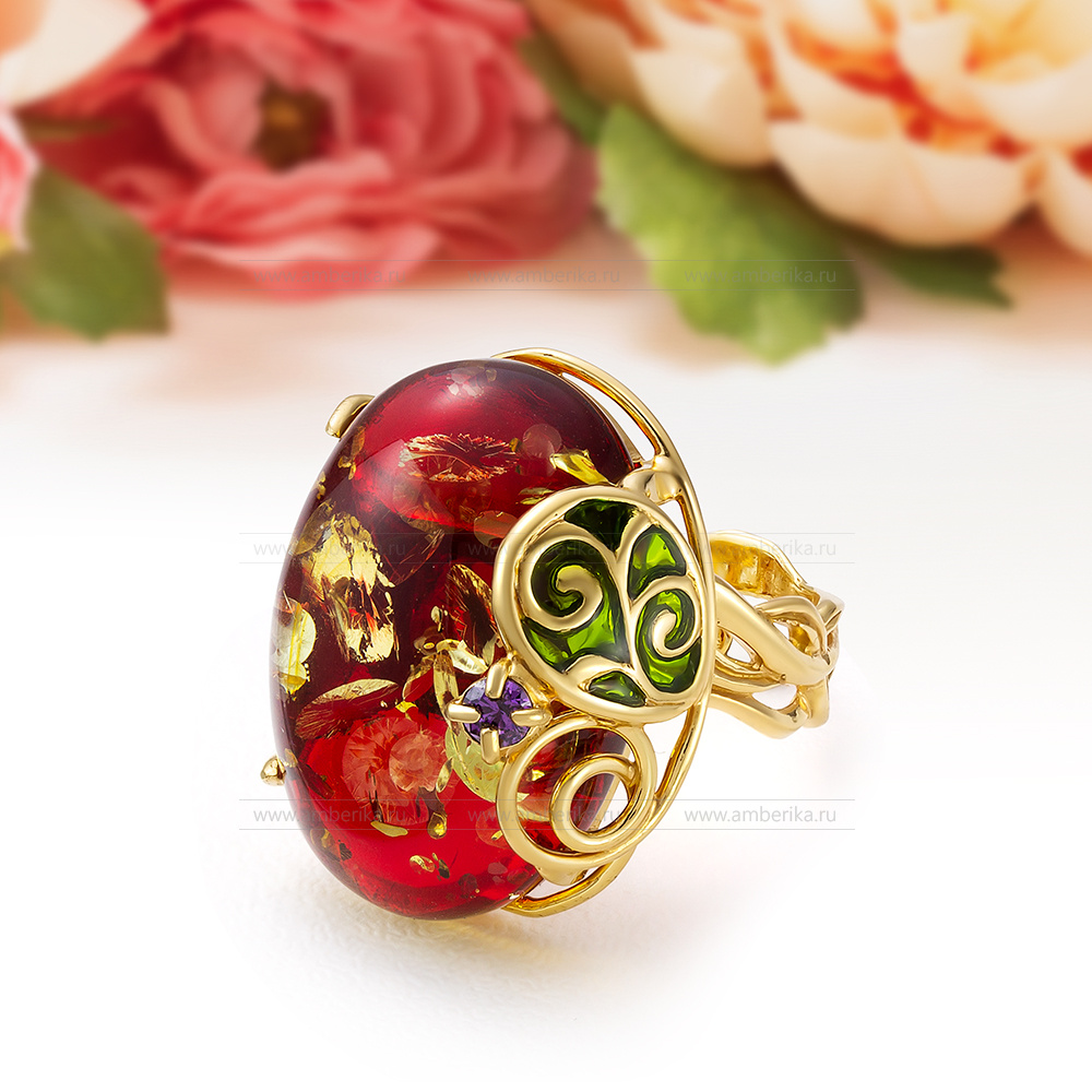 Кольцо из серебра 925 пробы с красным балтийским янтарем, артикул 11847
