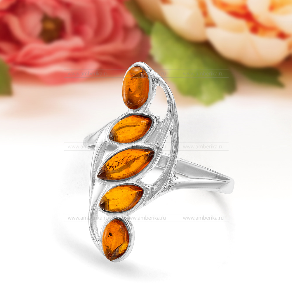 Кольцо из серебра 925 пробы с коньячным балтийским янтарем, артикул 10913