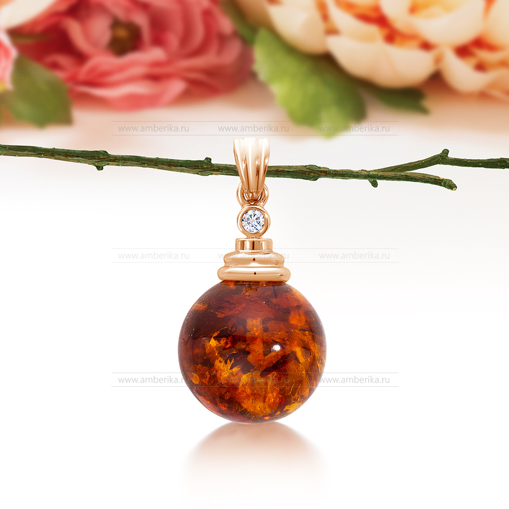 Кулон из серебра 925 пробы с коньячным балтийским янтарем, артикул 12384