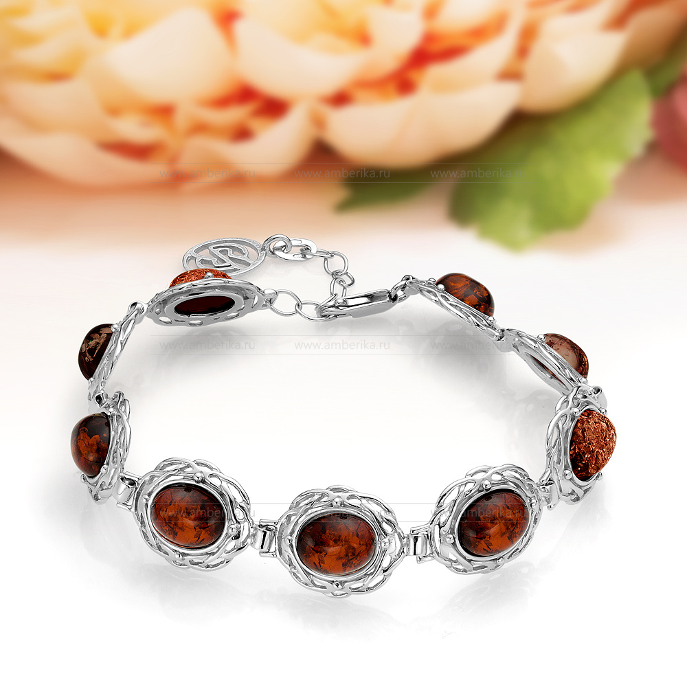 Браслет из серебра 925 пробы с коньячным балтийским янтарем, артикул 12500