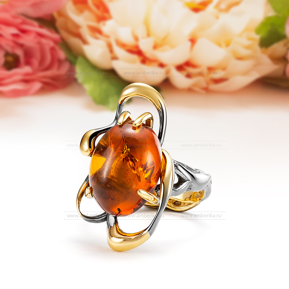 Кольцо "Ажур" из серебра 925 пробы с коньячным балтийским янтарем, артикул 12027
