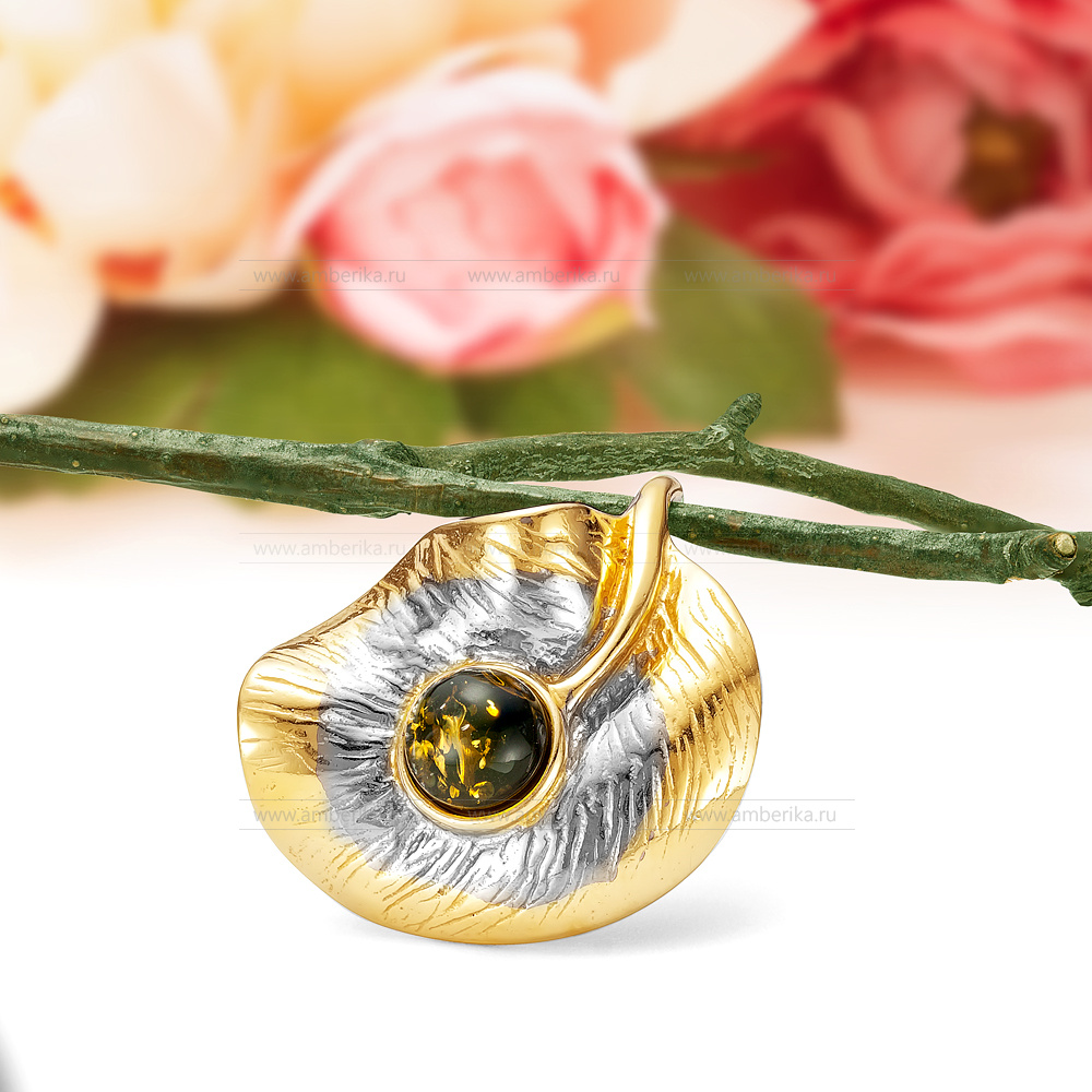 Кулон из серебра 925 пробы с балтийским янтарем, артикул 11728