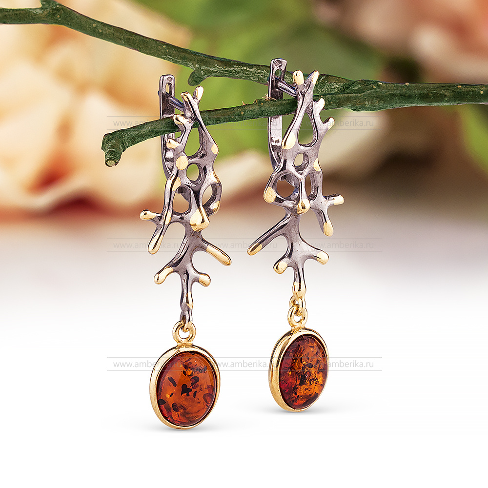 Серьги из серебра 925 пробы с коньячным балтийским янтарем, артикул 10865