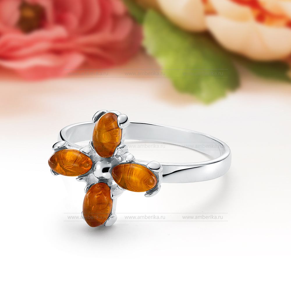 Кольцо из серебра 925 пробы с золотистым природным балтийским янтарем, артикул 12606