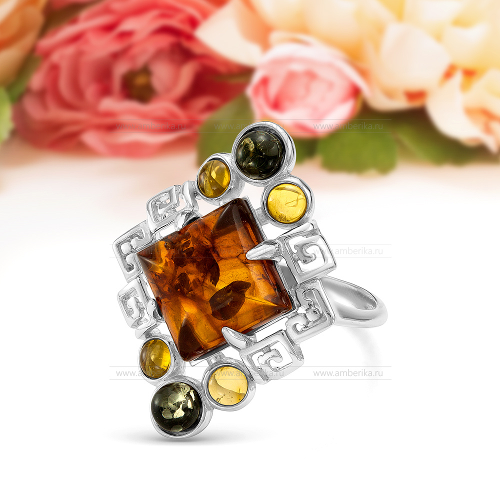 Кольцо из серебра 925 пробы с природным балтийским янтарем "микс", артикул 11070