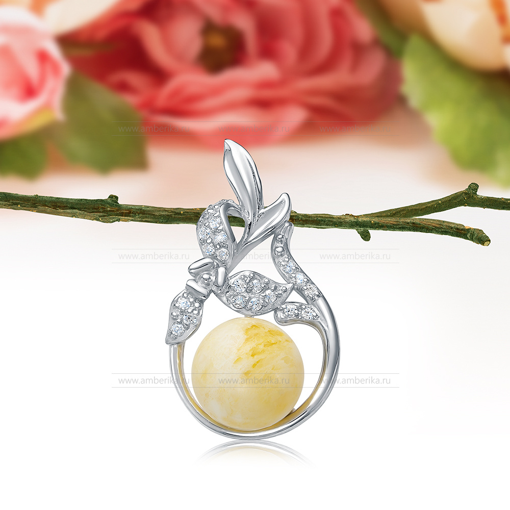 Кулон из серебра 925 пробы, украшенный лимонным балтийским янтарем, артикул 12520