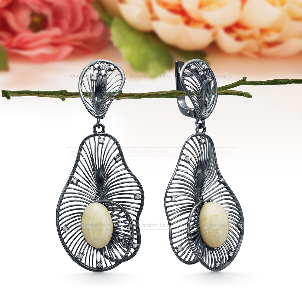 Серьги из серебра 925 пробы с белым природным балтийским янтарем, артикул 12575