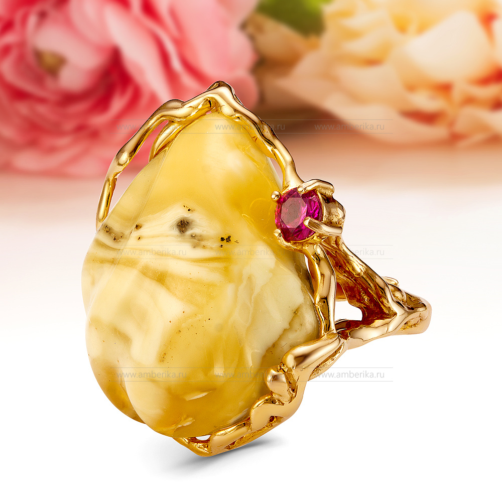 Кольцо из серебра 925 пробы с лимонным балтийским янтарем, артикул 12285