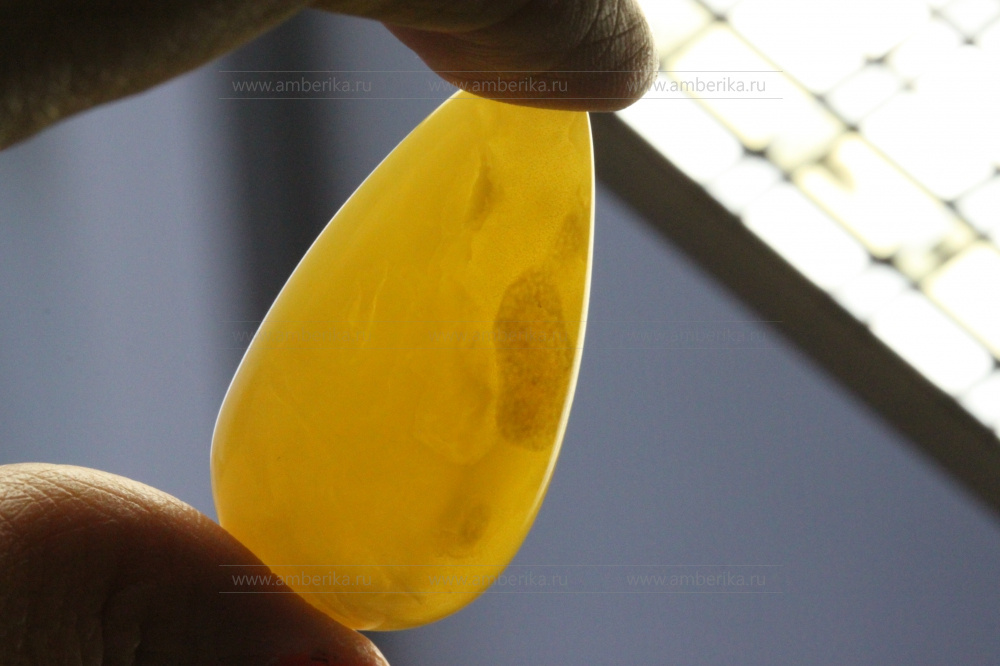 Янтарь природный балтийский форма "Капля". Артикул 11299, артикул 11299