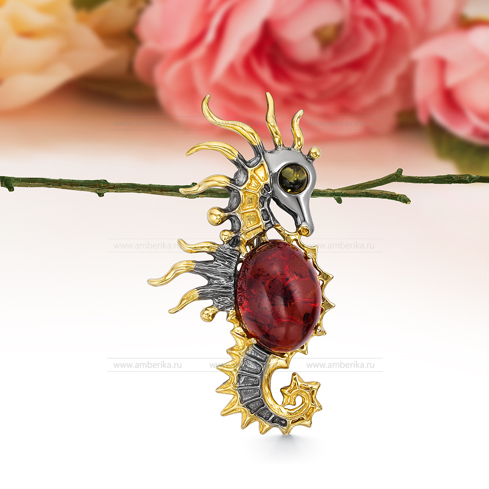 Брошь из серебра 925 пробы с коньячным природным балтийским янтарем, артикул 11959