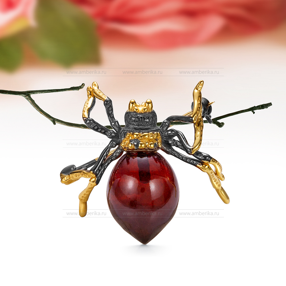 Брошь "Паук" из серебра 925 пробы с коньячным балтийским янтарем, артикул 10943