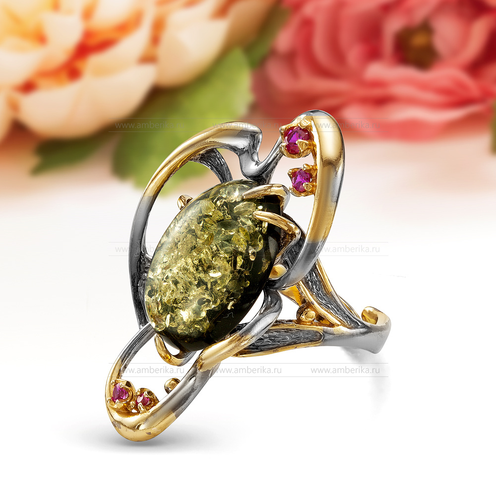 Кольцо "Ажур" из серебра 925 пробы с зеленым балтийским янтарем, артикул 2230