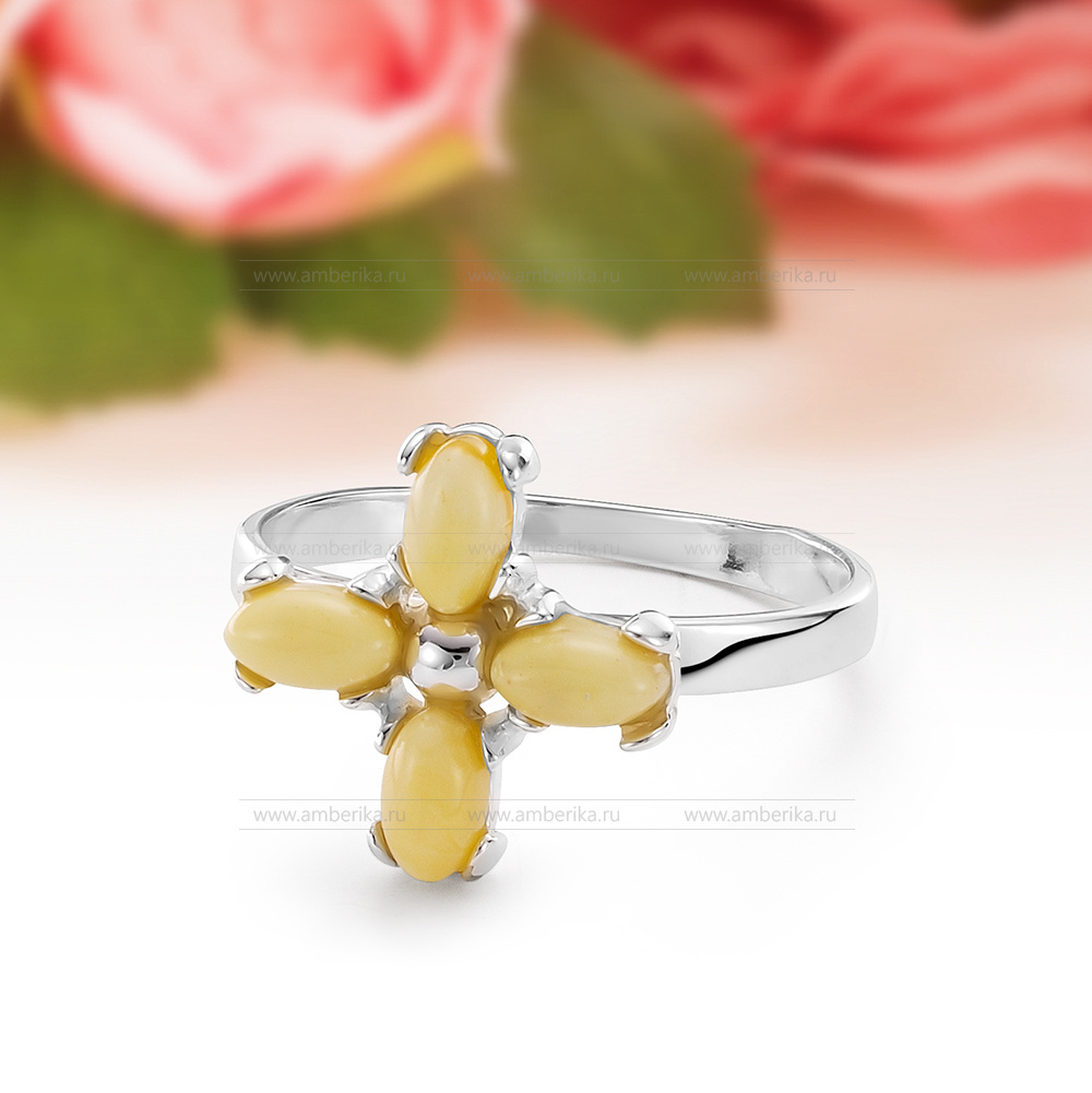 Кольцо из серебра 925 пробы с белым природным балтийским янтарем, артикул 11054