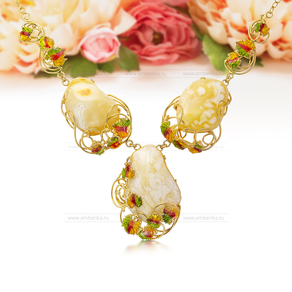 Колье из серебра, украшенное Императорским балтийским янтарем, артикул 11598