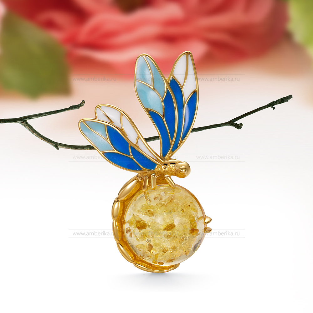 Брошь "Стрекоза" из серебра 925 пробы с золотистым балтийским янтарем, артикул 11264