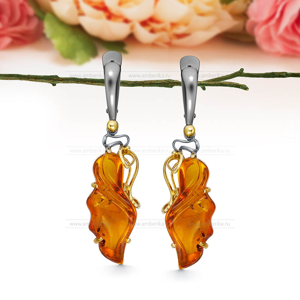 Серьги из серебра 925 пробы, украшенные коньячным природным янтарем, артикул 11410