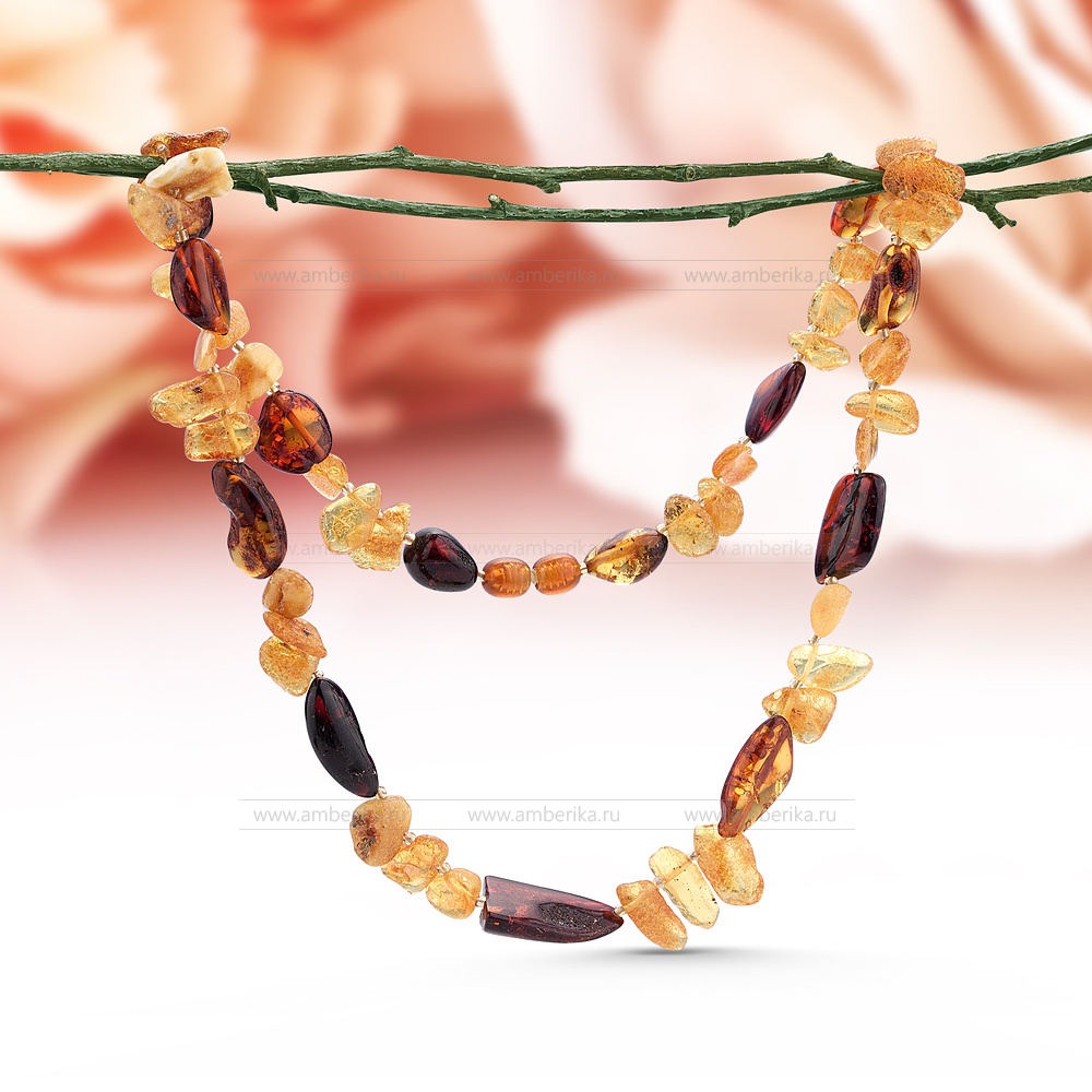 Ожерелье из балтийского природного янтаря "микс", артикул 2176