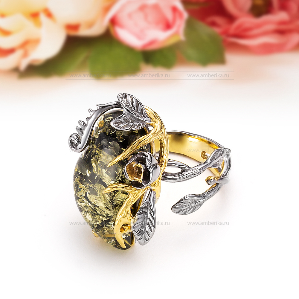 Кольцо "Колибри" из серебра с зеленым балтийским янтарем, артикул 12042