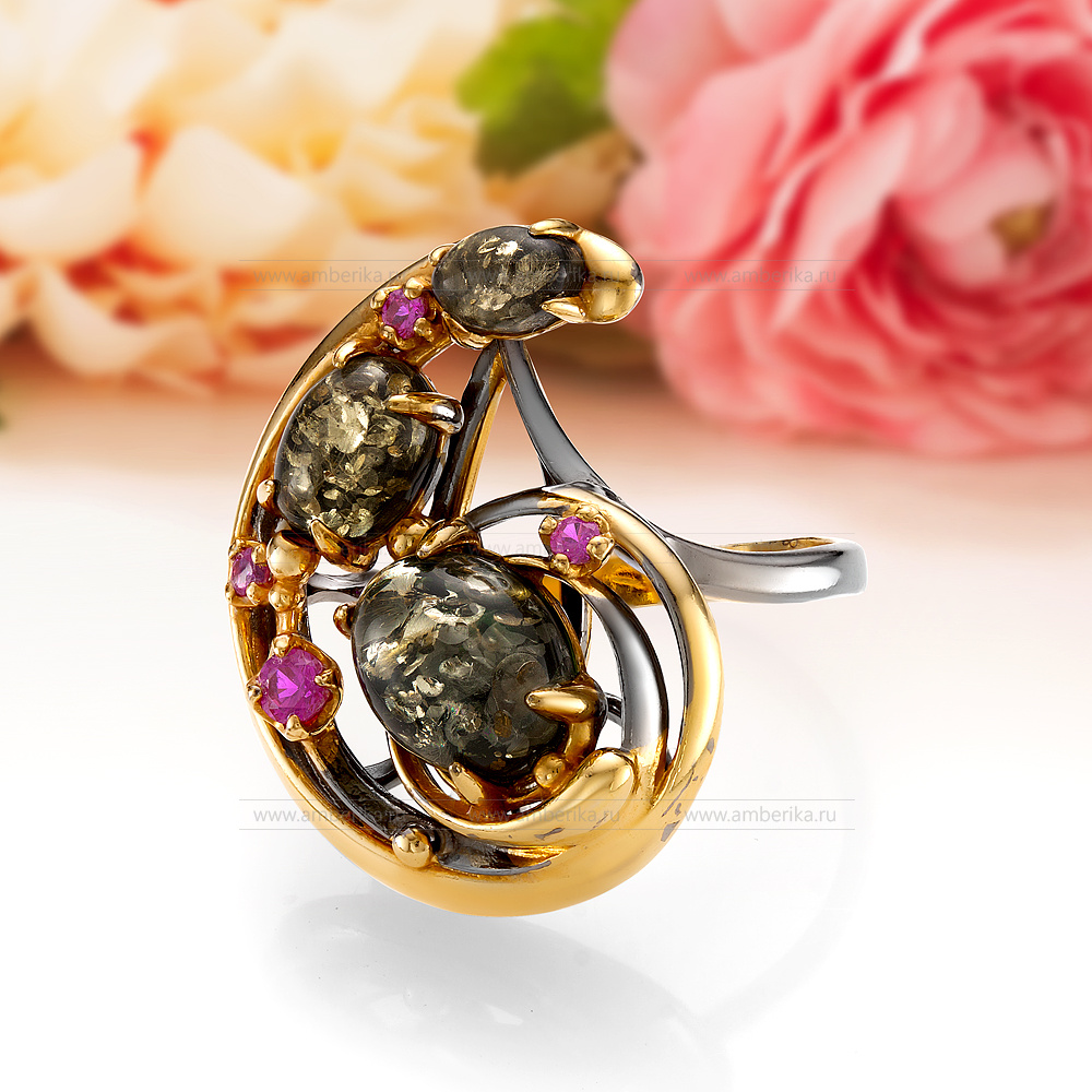 Кольцо из серебра 925 пробы с зеленым природным балтийским янтарем, артикул 12062